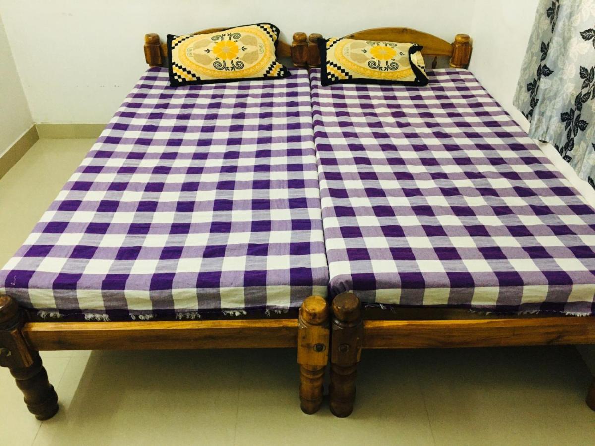 Golden Beach Home Stay Alappuzha Buitenkant foto