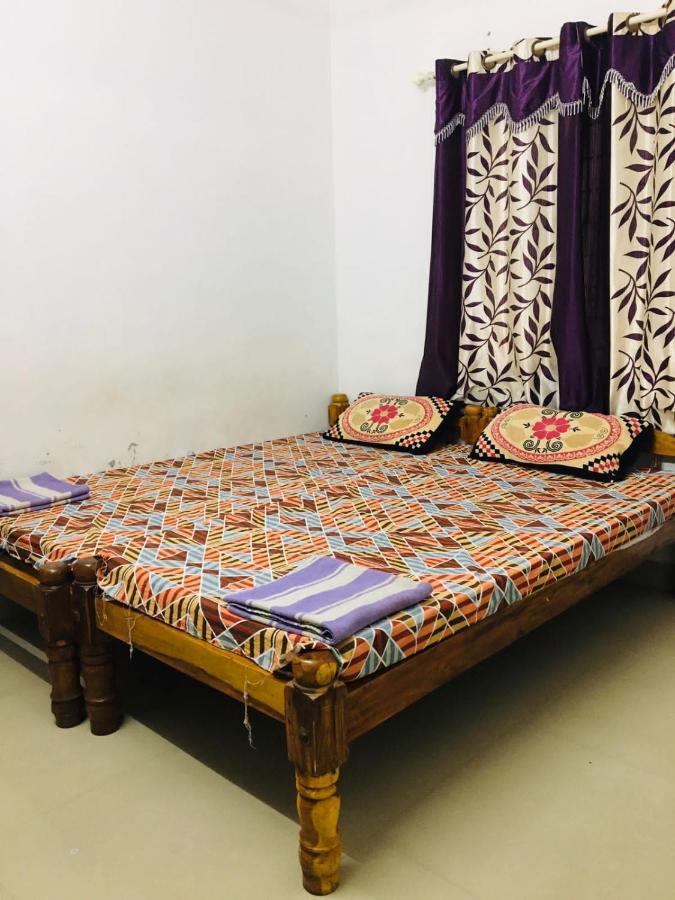 Golden Beach Home Stay Alappuzha Buitenkant foto