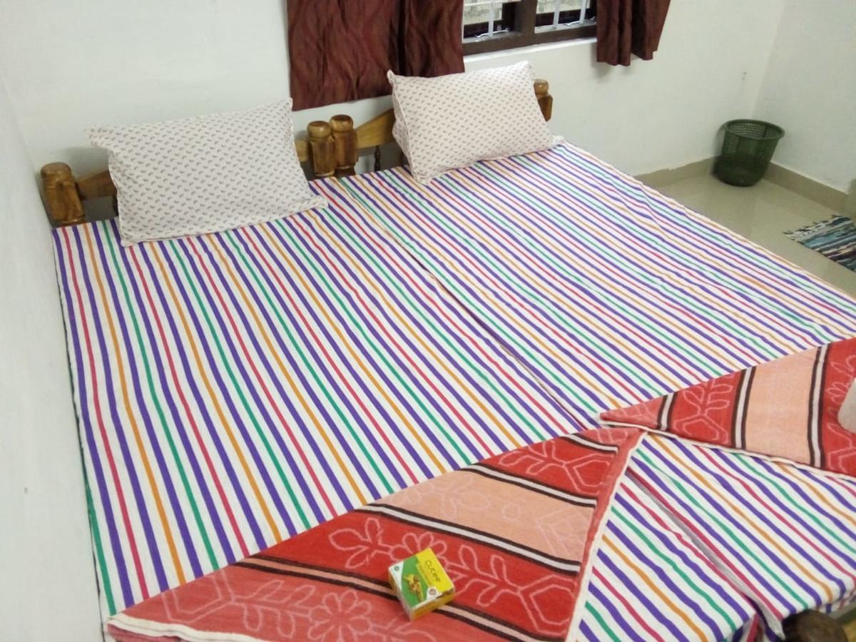 Golden Beach Home Stay Alappuzha Buitenkant foto