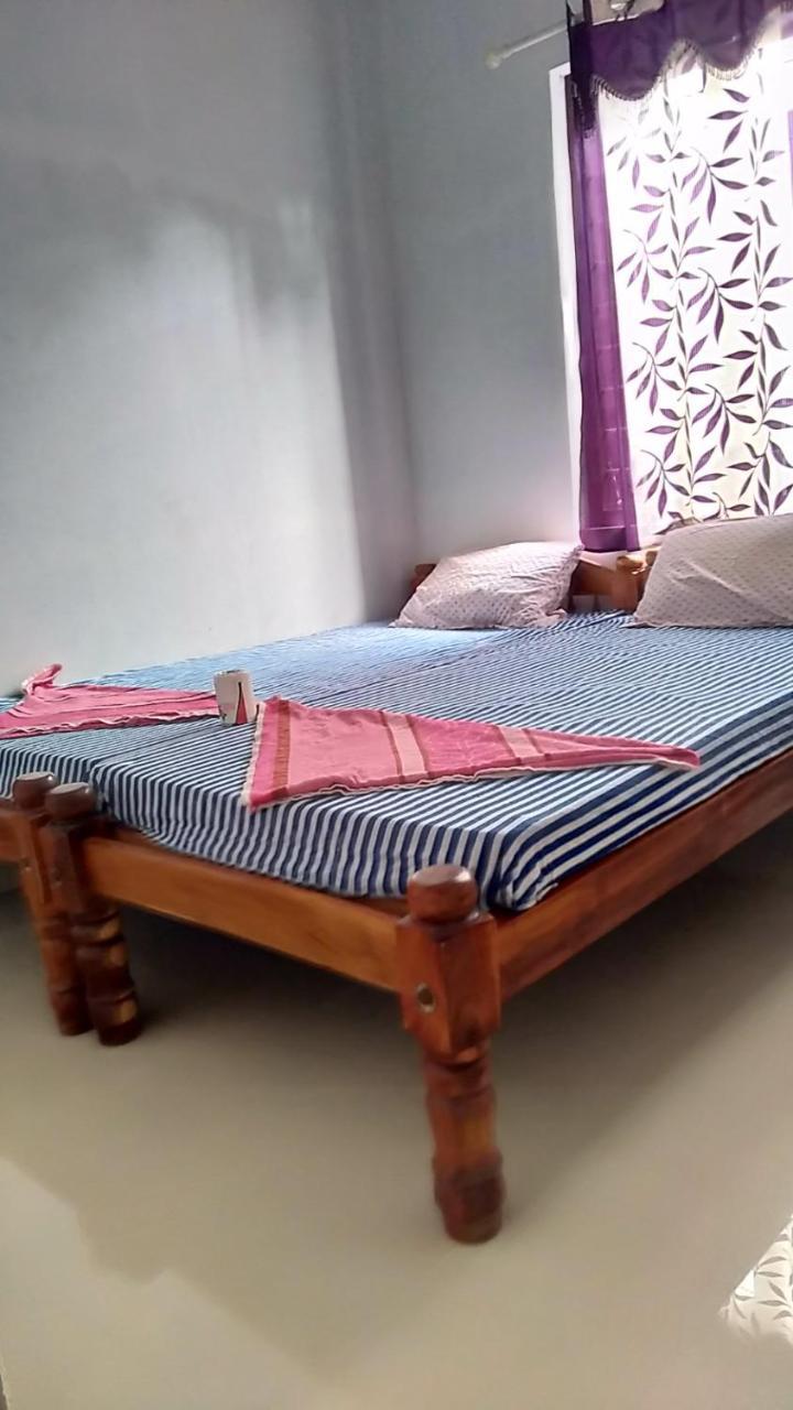 Golden Beach Home Stay Alappuzha Buitenkant foto